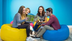 felicidade; Psicologia Positiva; pós-graduação em Psicologia Positiva; gratidão; ser feliz